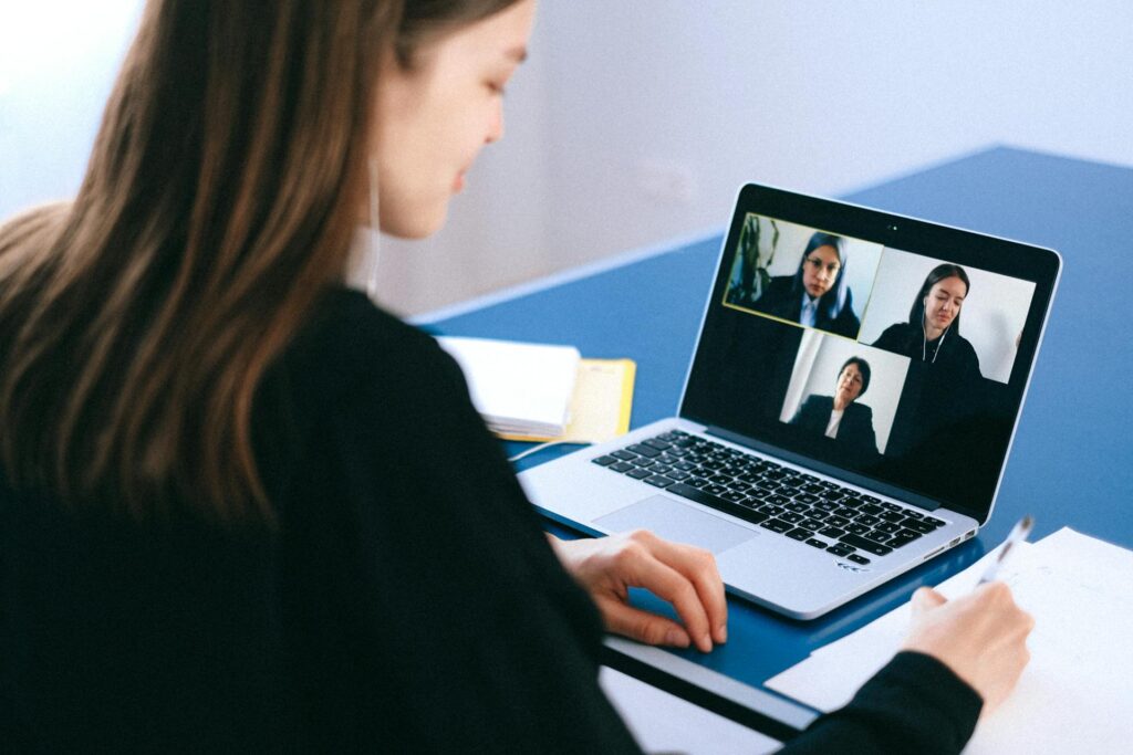 How to Apply for Jobs Online in South Africa